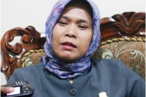 Ketua Fraksi Golkar DPRD Kuningan, Saw Tresna SH